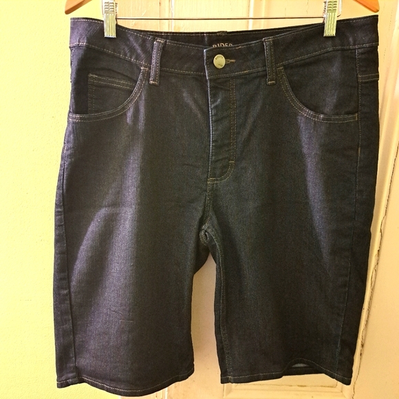 Lee Riders Blue Jean Shorts - Picture 1 of 14